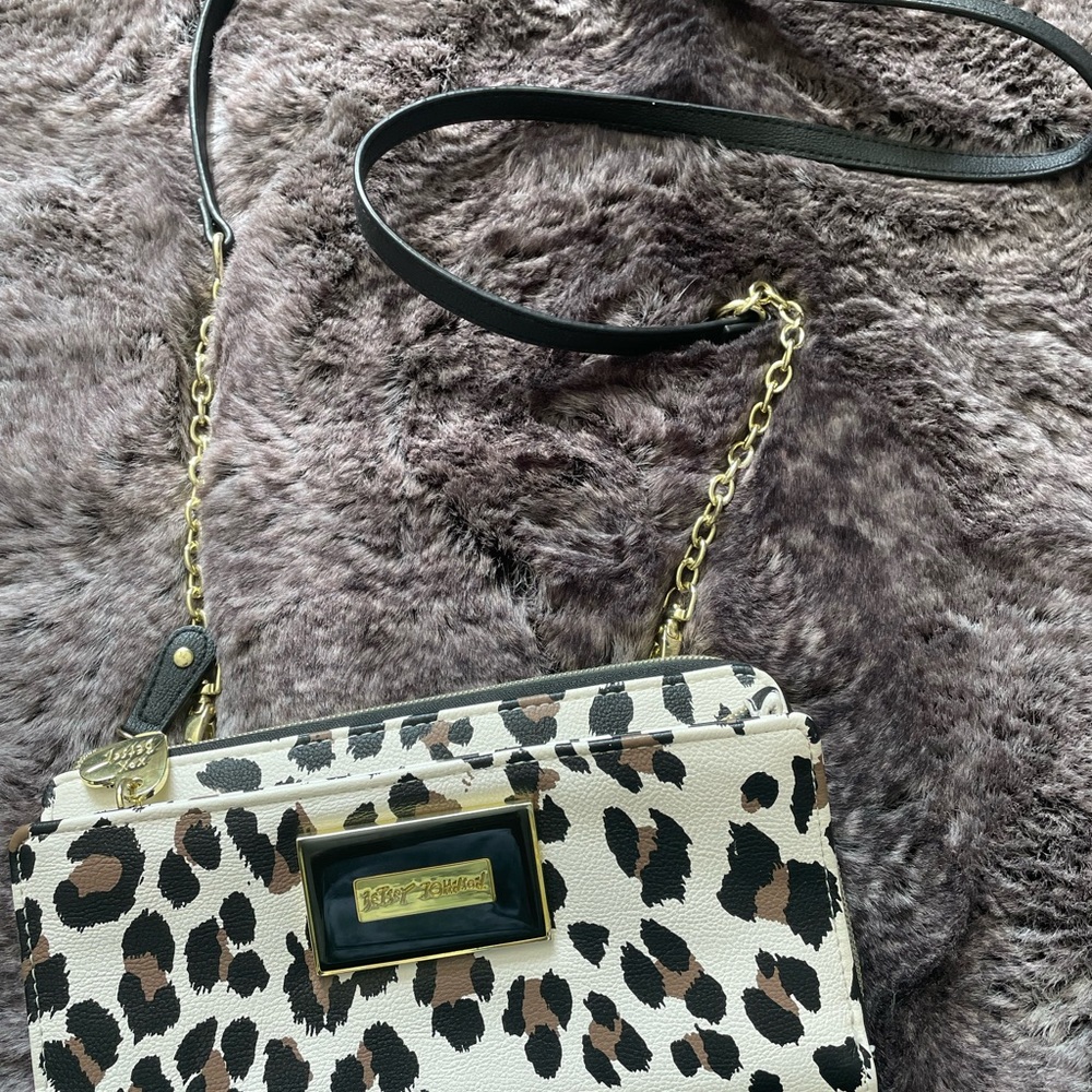 Betsy Johnson Never used! Crossbody wallet/tote